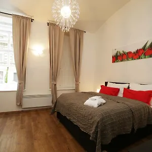 Greg Kampa Apartamento